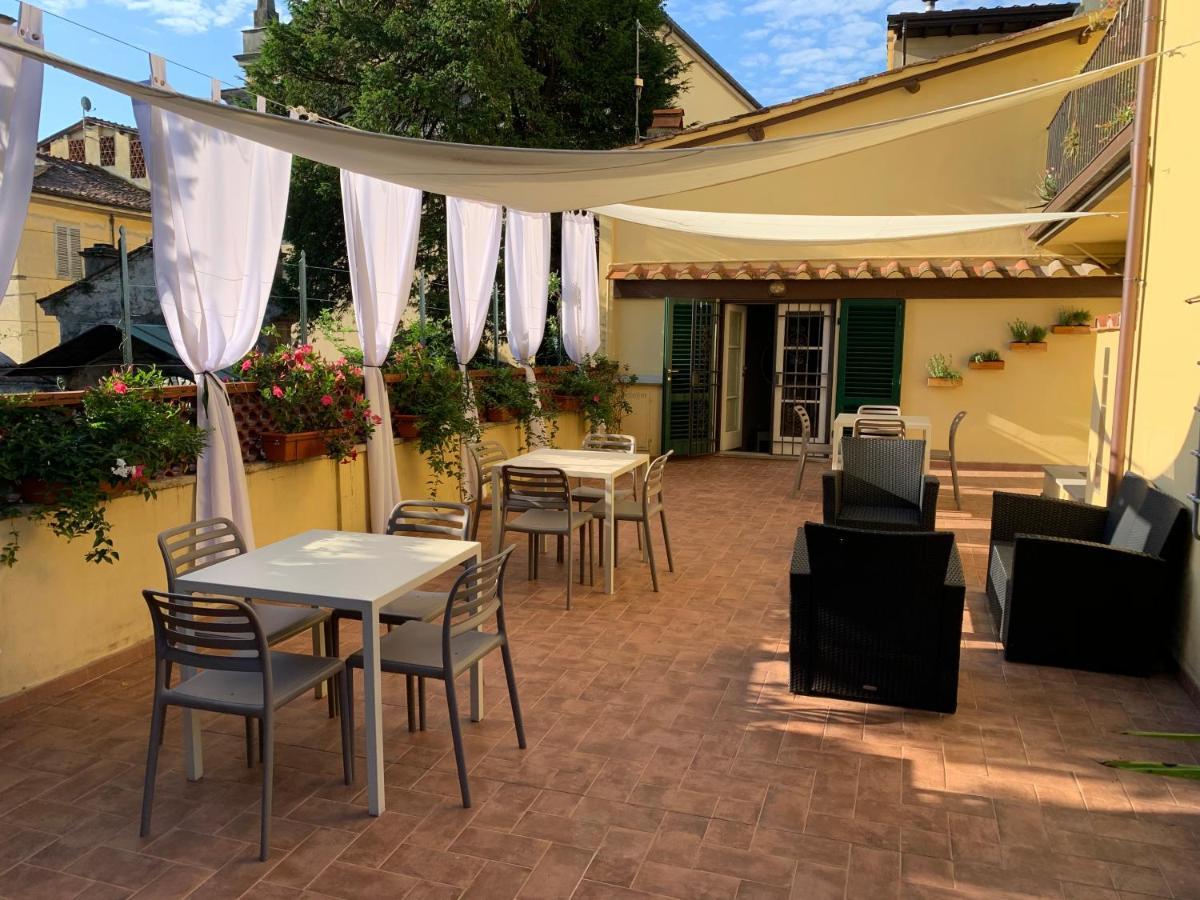 La Terrazza Di Via Elisa Bed and Breakfast Lucca Exteriör bild
